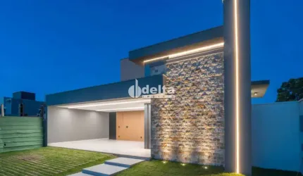 Casa no condomínio Splendido disponível para venda em Uberlândia-MG