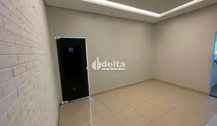 Casa residencial  disponível para venda no bairro Laranjeiras em Uberlândia-MG