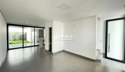 Casa residencial  disponível para venda no bairro Santa Rosa em Uberlândia-MG
