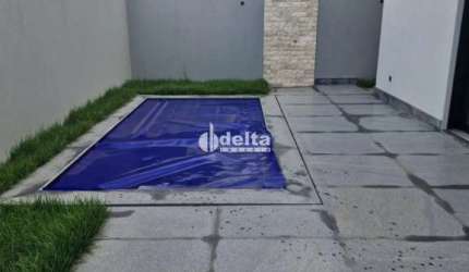 Casa disponível para venda no bairro Laranjeiras em Uberlândia-MG