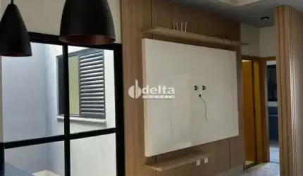 Casa residencial disponível para locação no bairro Novo Mundo em Uberlândia-MG.