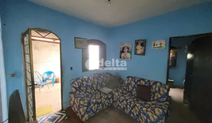 Casa residencial disponível para venda no bairro Tibery em Uberlândia-MG.