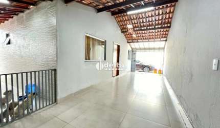 Casa disponível para venda no bairro Laranjeiras em Uberlândia MG