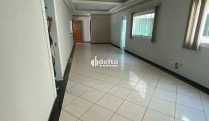 Casa residencial disponível para locação no bairro Tibery em Uberlândia-MG.