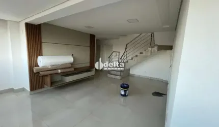Cobertura disponível para locação no bairro Saraiva em Uberlândia-MG