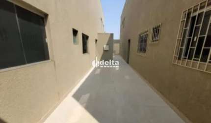 Apartamento disponível para venda no bairro Alto Umuarama em Uberlândia-MG