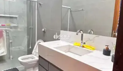 Casa disponível para locação no bairro Grand Ville em Uberlândia-MG