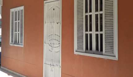 Casa em condomínio fechado com 2 quartos à venda na Rua Altamir Chaves, Parque Burle, Cabo Frio, 80 m2 por R$ 320.000