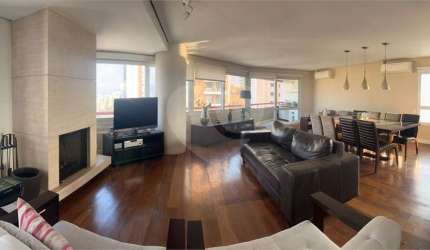 Apartamento com 4 quartos à venda ou para locação em Vila Andrade - SP