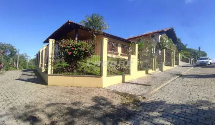 Belíssima Casa Residencial - Com Piscina - Bairro Vila Nova