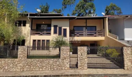 Casa à venda, 3 quartos, 1 suíte, 2 vagas, Garcia - Blumenau/SC