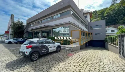 Excelente sala comercial com aproximadamente 533m² no bairro Ponta Aguda
