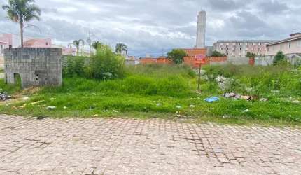 Terrenos 15x10 total 150m2,  lotes  A, B com Entrada a partir 30mil dividida em 4x ,  financiamento direto pela empresa mediterraneo