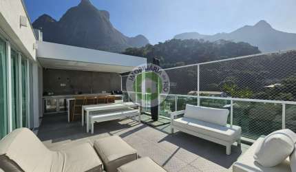 GOLF VILLAGE, Cobertura de luxo à venda no Rio de Janeiro-RJ, bairro Joá, SÃO CONRADO, 3 quartos, 2 suítes, 6 banheiros, 300m². Confira!