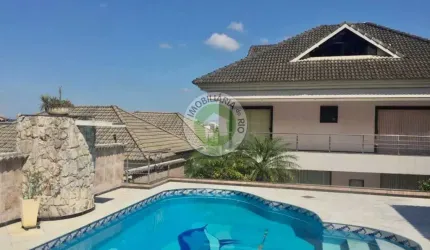 Maravilhosa Casa com 3 Suites no Cond. Moradas da Freguesia