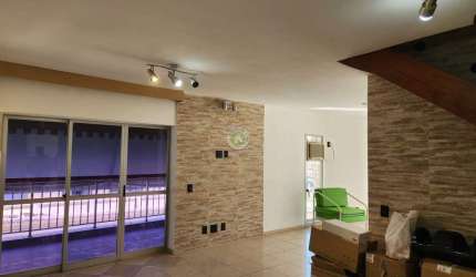 Excelente Cobertura à Venda em Laranjeiras, Rio de Janeiro-RJ: 3 Quartos, 1 Suíte, 2 Salas, 4 Banheiros, 1 Vaga de Garagem, 169m²!