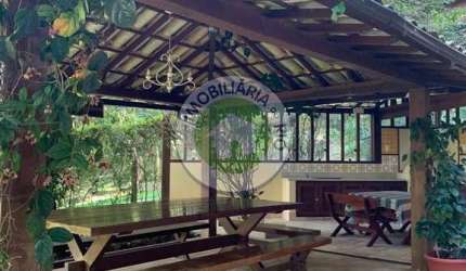 Belíssima casa em Itaipava no Vale da Boa Esperança.