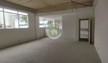 Comercial para Venda ou Locação na Freguesia (Jacarepaguá), Rio de Janeiro - RJ: 10 Salas, 4 Banheiros, 20 Vagas de Garagem, 2.193,00m² de Área. Ótimo Investimento para Vários Tipos de Negócio, Aprove