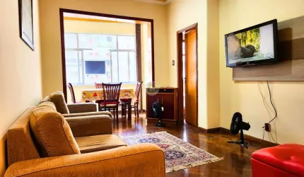 Apartamento à venda no Leme, Rio de Janeiro-RJ: 3 quartos, 1 sala, 2 banheiros, 89m² de área!