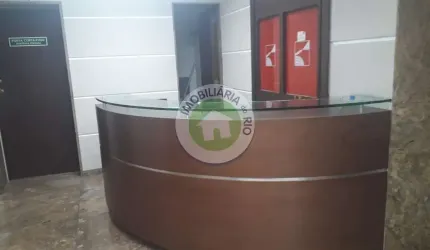 Excelente sala comercial em fino acabamento, andar corporativo completo, andar alto, edifício moderno  4 elev, portaria climatizada, heliponto, frente