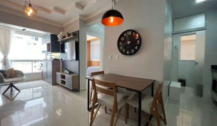 Lindo apartamento com escritura pública, a 100 metros da praia dos ingleses (gaivotas)
