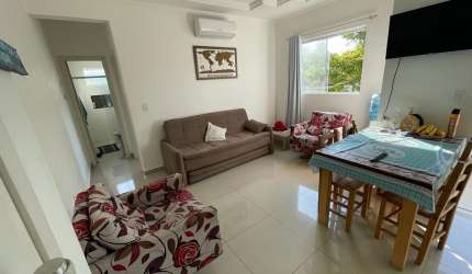 Apartamento mobiliado a 100 metros da praia dos ingleses.