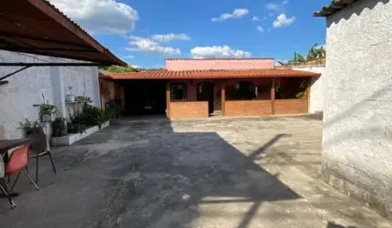 Casa com 4 quartos à venda na Rua Vazante, 83, Sevilha 2 Seção, Ribeirão das Neves, 360 m2 por R$ 250.000