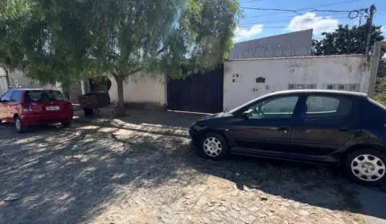 Casa com 2 quartos à venda na Rua José Vicente da Costa, 179, Porto Seguro, Ribeirão das Neves, 55 m2 por R$ 170.000
