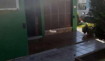 CASA AMPLA em EXCELENTE LOCALIZAÇÃO - SANTA ISABEL - VIAMÃO