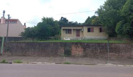 CASA DE 03 DORMITÓRIOS EM EXCELENTE LOCALIZAÇÃO - TARUMÃ - VIAMÃO RS