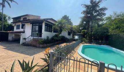 Casa para venda  no Bairro Jardim Sabará em Porto Alegre