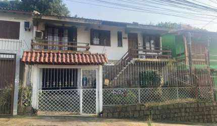 EXCELENTE IMÓVEL AMPLO COM 03 DORMITÓRIOS  - CENTRO DE VIAMÃO - RS