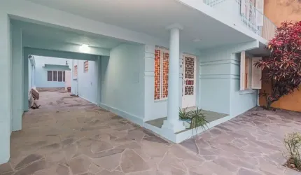 Casa para venda  no Bairro Santana em Porto Alegre