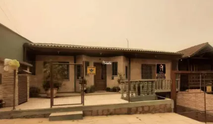 LINDA CASA 3 DORMITÓRIOS