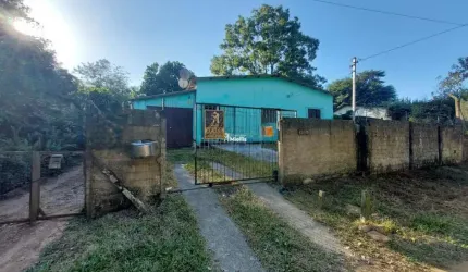 Casa Residencial à venda em Viamão, Tarumã - Aprox. 165m² - Oportunidade!