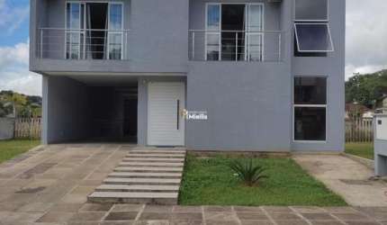 Casa no condomínio fechado Unique Garden em frente ao Lago Tarumã