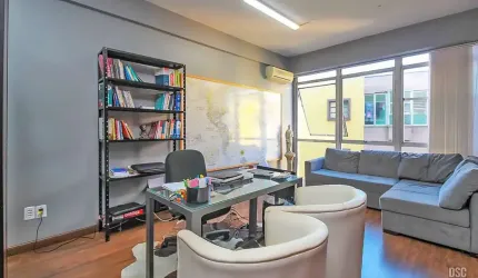 Sala para venda  no Bairro Petrópolis em Porto Alegre