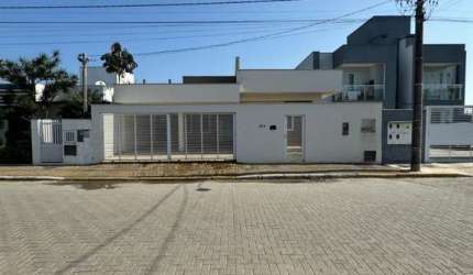 Casa à venda, 187 m² por R$ 940.000,00 - Centro - Balneário Piçarras/SC