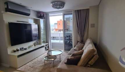 Maravilhoso Apartamento de 2 dormitórios no Centro