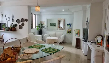 Magnífico Apartamento de 3 dormitórios no Centro de Florianópolis