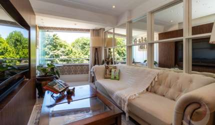 LINDO Apartamento de 2 dormitórios no Estreito