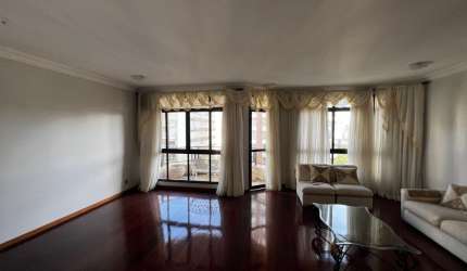 LINDO APARTAMENTO DE 3 DORMITÓRIOS NO CENTRO DE FLORIANÓPOLIS