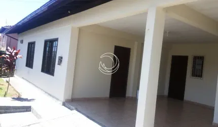 MARAVILHOSA CASA RESIDENCIAL DE 4 DORMITÓRIOS NA AGRONÔMICA