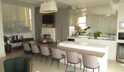 EXCELENTE APARTAMENTO DE 3 DORMITÓRIOS NA AGRONÔMICA