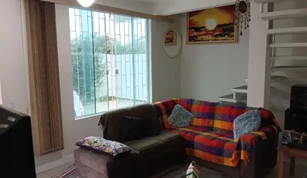MARAVILHOSA  CASA RESIDENCIAL DE 3 DORMITÓRIOS NO CAMPECHE