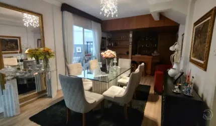ÓTIMA CASA RESIDENCIAL DE 5 DORMITÓRIOS NO CENTRO DE FLORIANÓPOLIS