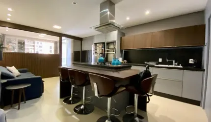 MARAVILHOSO APARTAMENTO DE 1 DORMITÓRIO NO CENTRO DE FLORIANÓPOLIS