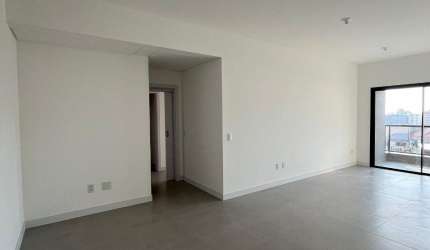 EXCELENTE APARTAMENTO DE 3 SUÍTES NO CENTRO DE FLORIANÓPOLIS