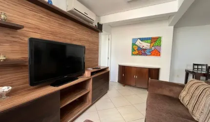 ÓTIMO APARTAMENTO DE 2 DORMITÓRIOS NO CENTRO DE FLORIANÓPOLIS