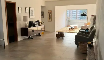 LINDO APARTAMENTO DE 3 DORMITÓRIOS NO CENTRO DE FLORIANÓPOLIS